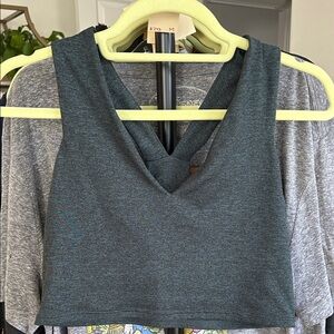 Quince Ultra Soft V-Neck Cropped Tank. Size Medium. Heather Green. PTP 16”.